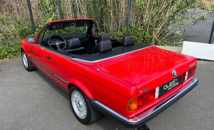 BMW E30 325 i CABRIOLET