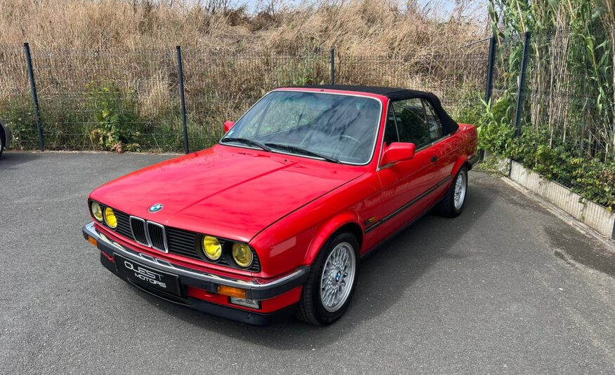 BMW E30 325 i CABRIOLET