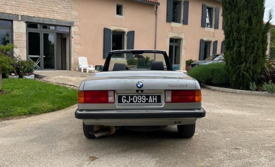 BMW E30 325 i CABRIOLET