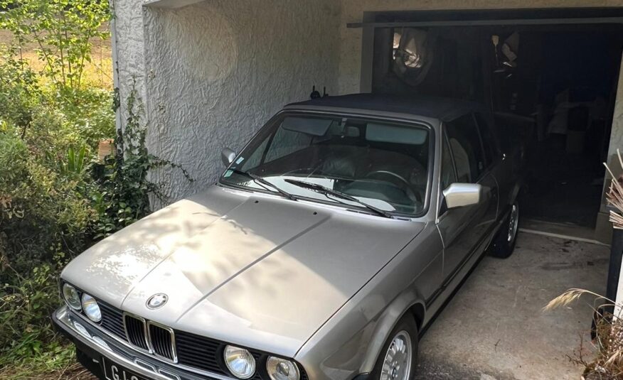 BMW E30 325 i CABRIOLET