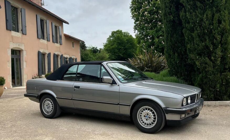 BMW E30 325 i CABRIOLET