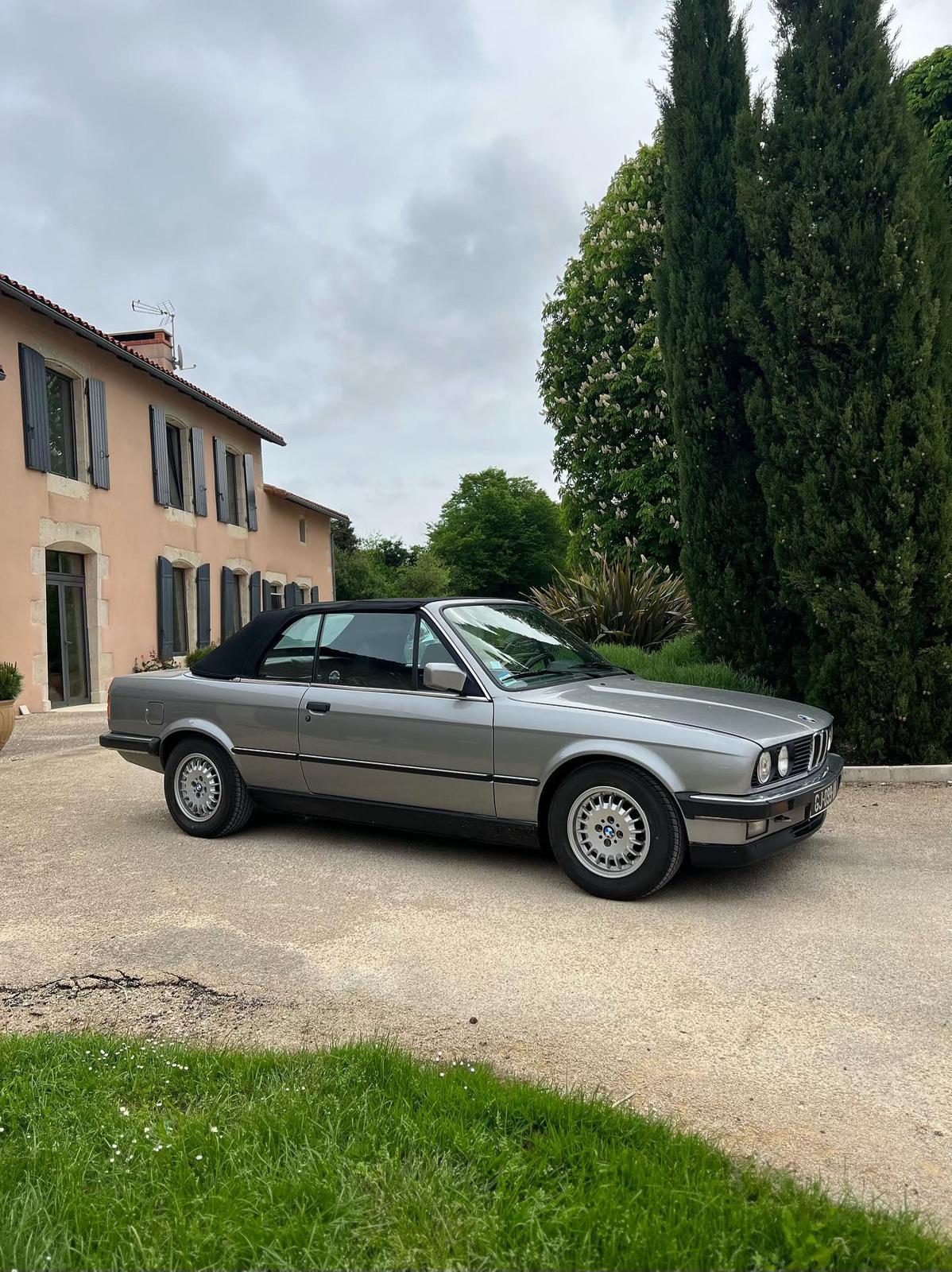 BMW E30 325 i CABRIOLET