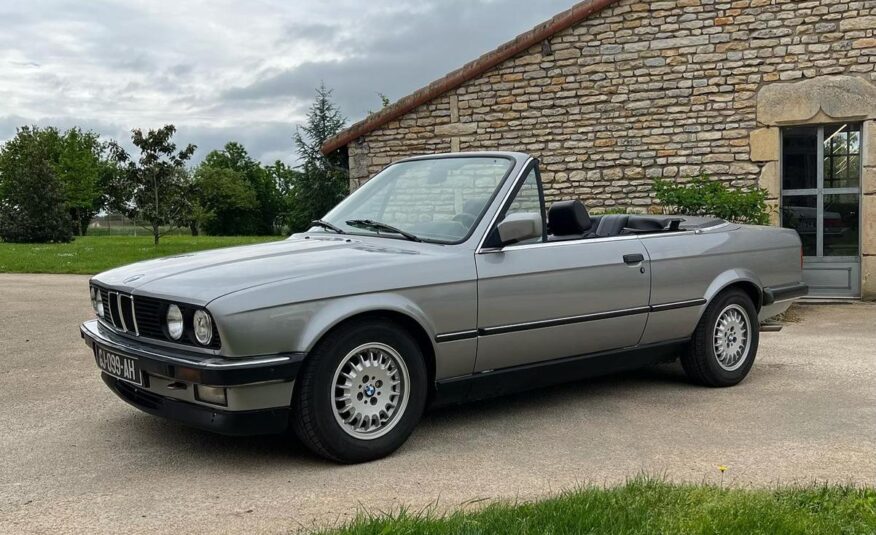 BMW E30 325 i CABRIOLET