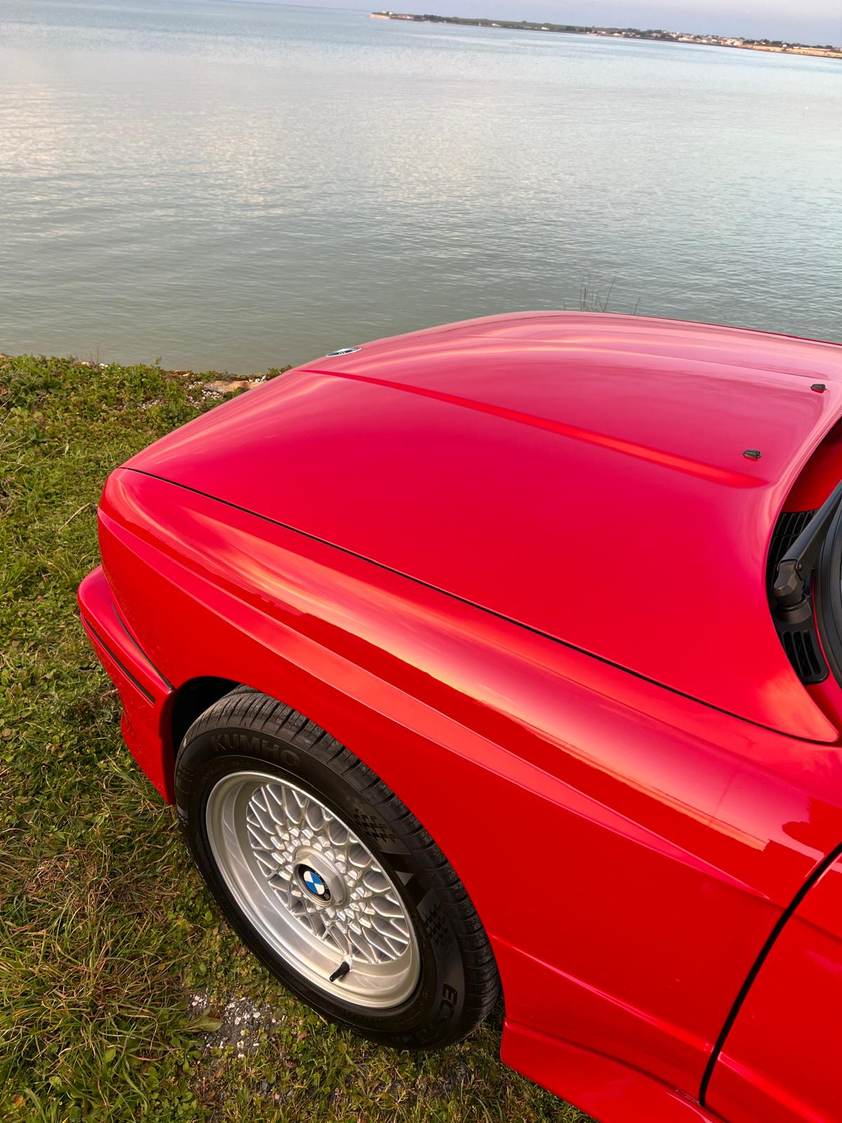 BMW 320i E30 PACK M3 ORIGINE FRANCAISE 1ère Main*ETAT EXCEPTIONNEL*