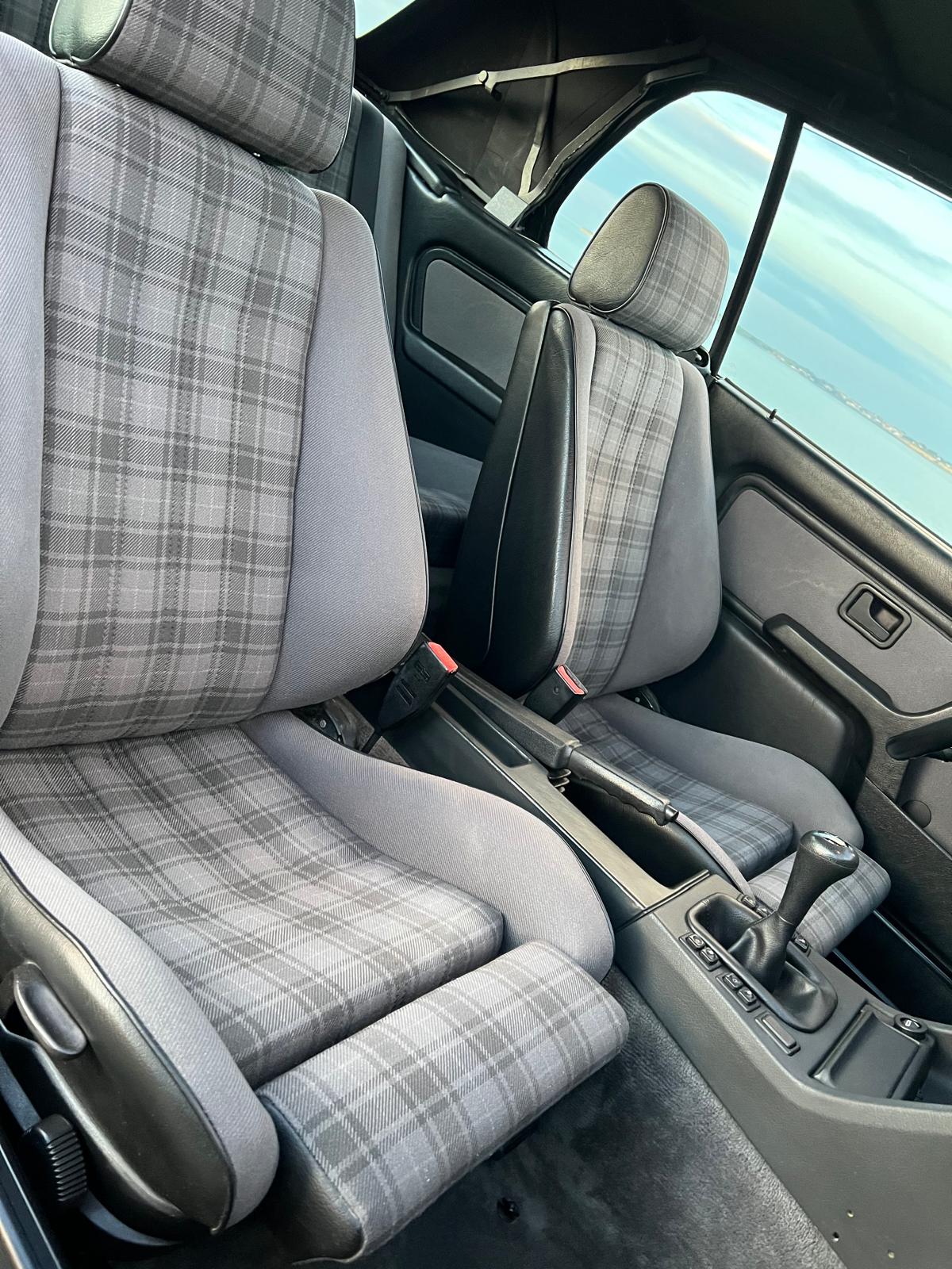 BMW 320i E30 PACK M3 ORIGINE FRANCAISE 1ère Main*ETAT EXCEPTIONNEL*