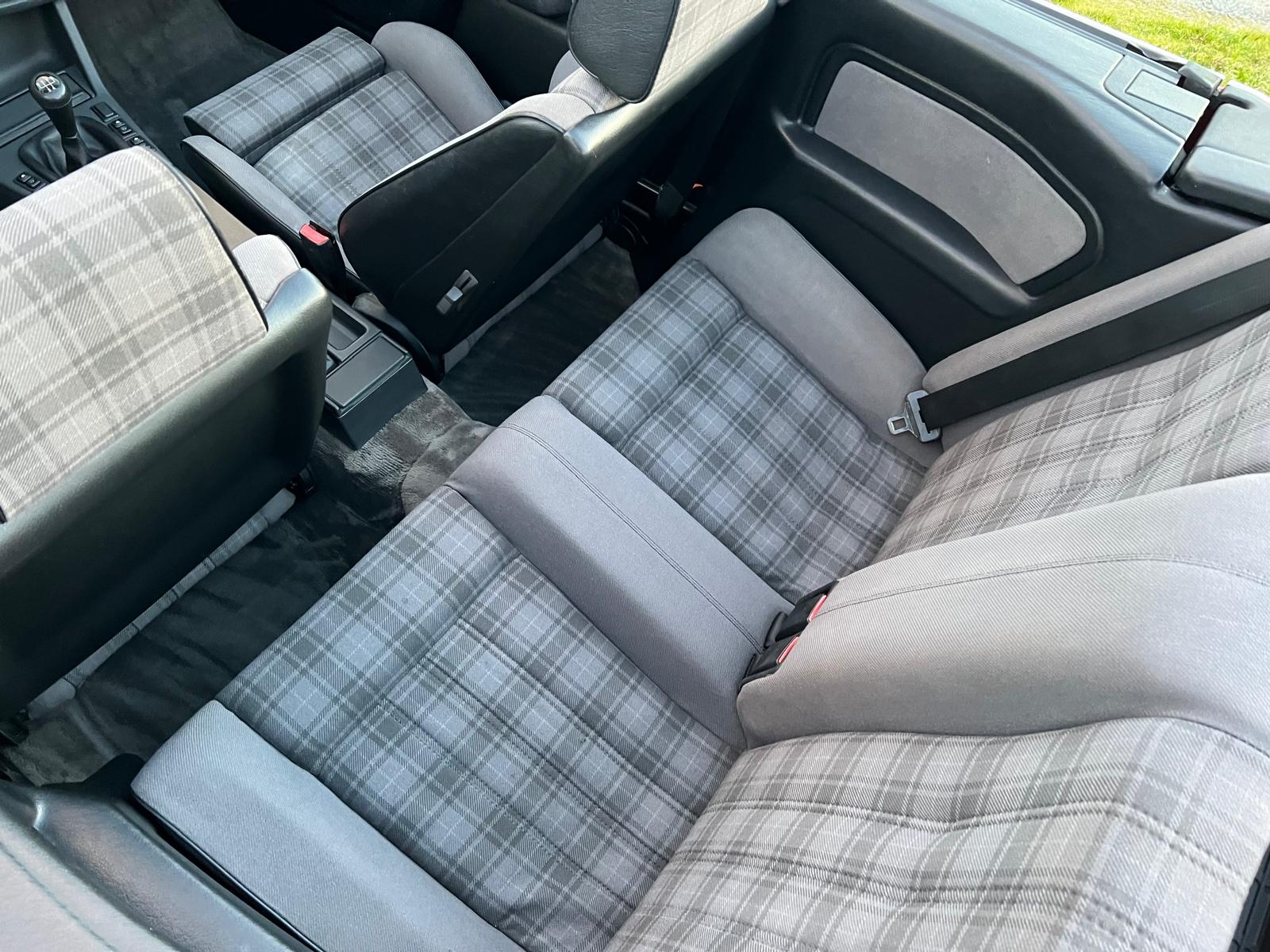 BMW 320i E30 PACK M3 ORIGINE FRANCAISE 1ère Main*ETAT EXCEPTIONNEL*