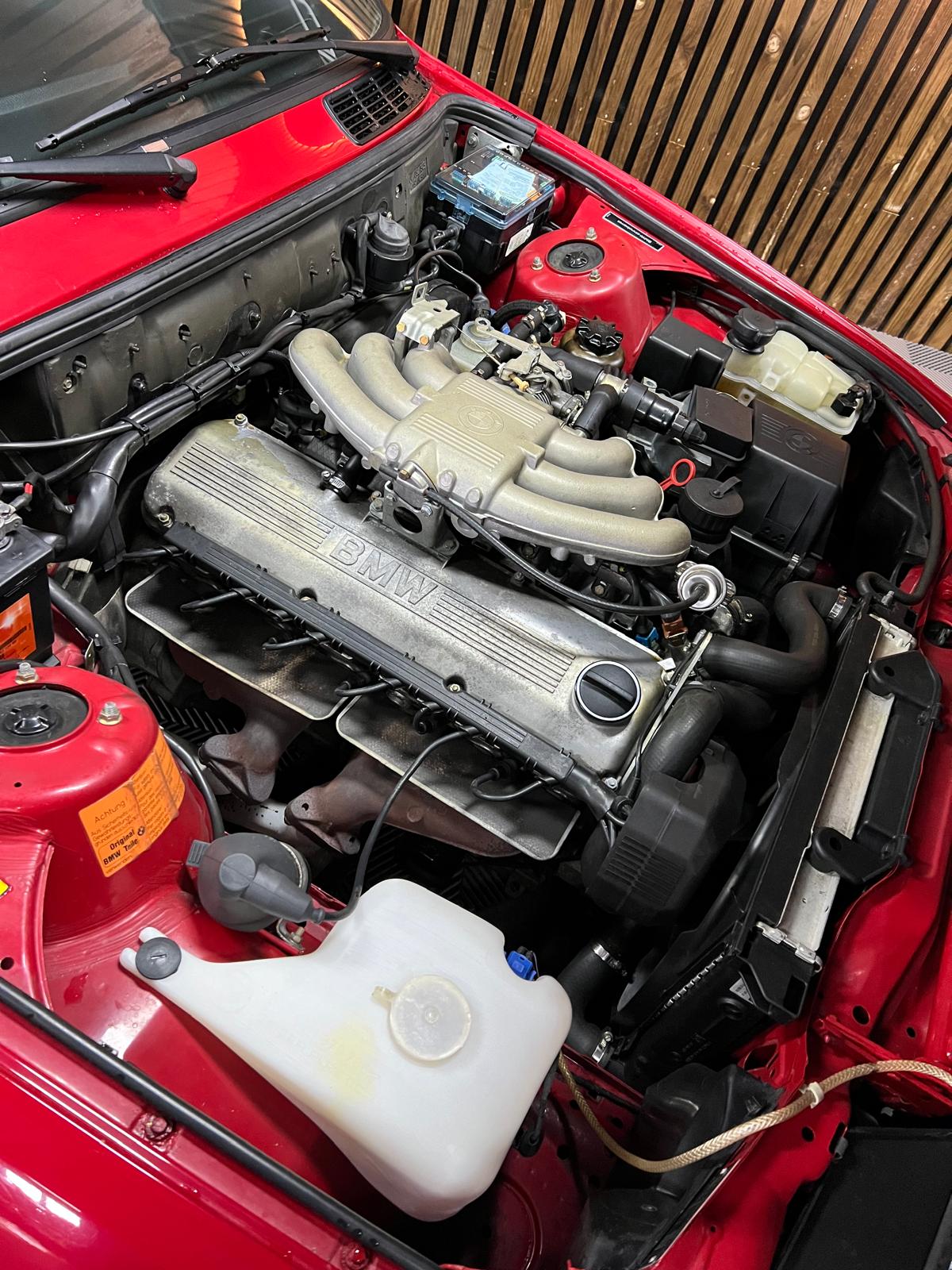 BMW 320i E30 PACK M3 ORIGINE FRANCAISE 1ère Main*ETAT EXCEPTIONNEL*