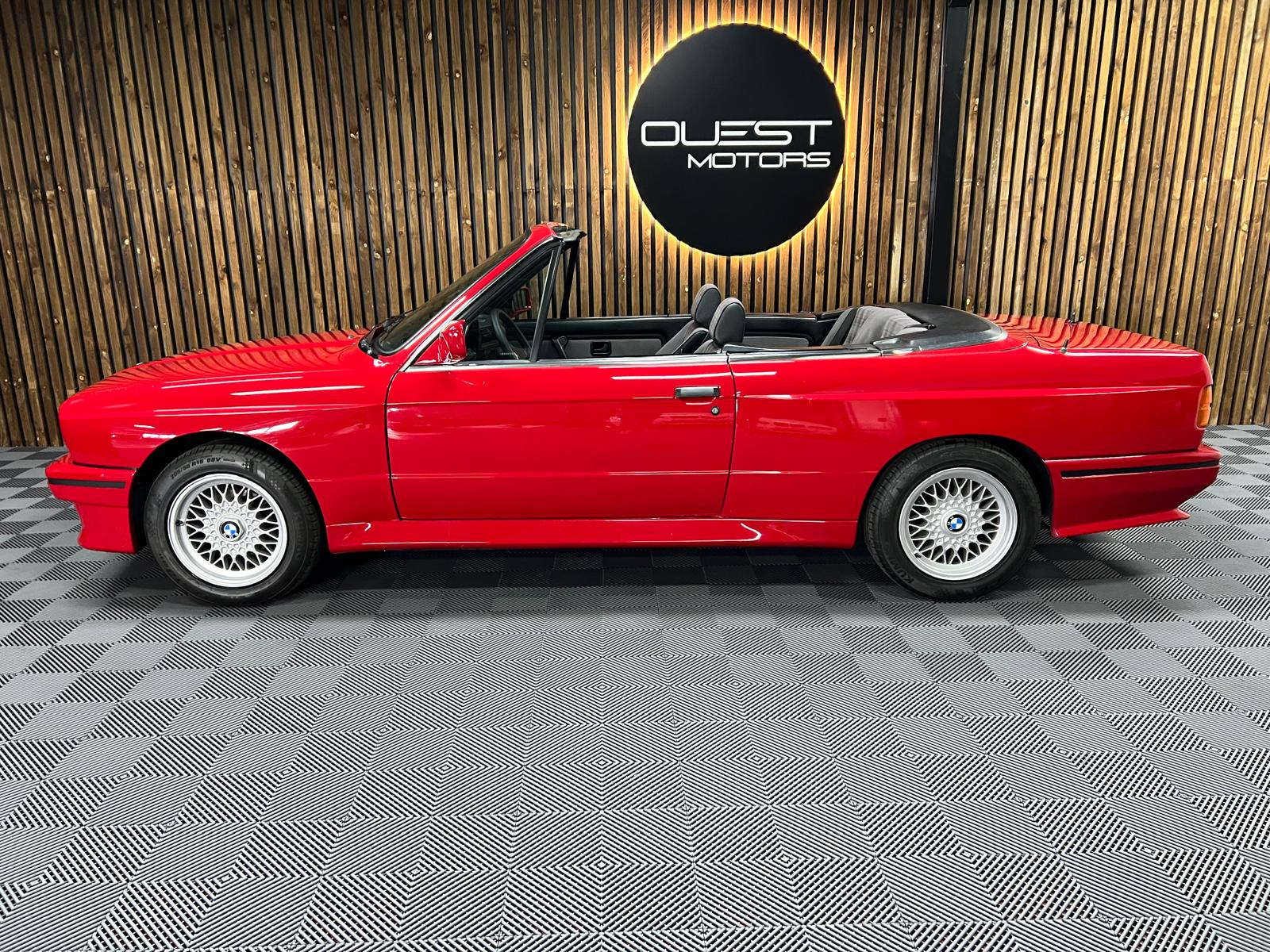 BMW 320i E30 PACK M3 ORIGINE FRANCAISE 1ère Main*ETAT EXCEPTIONNEL*