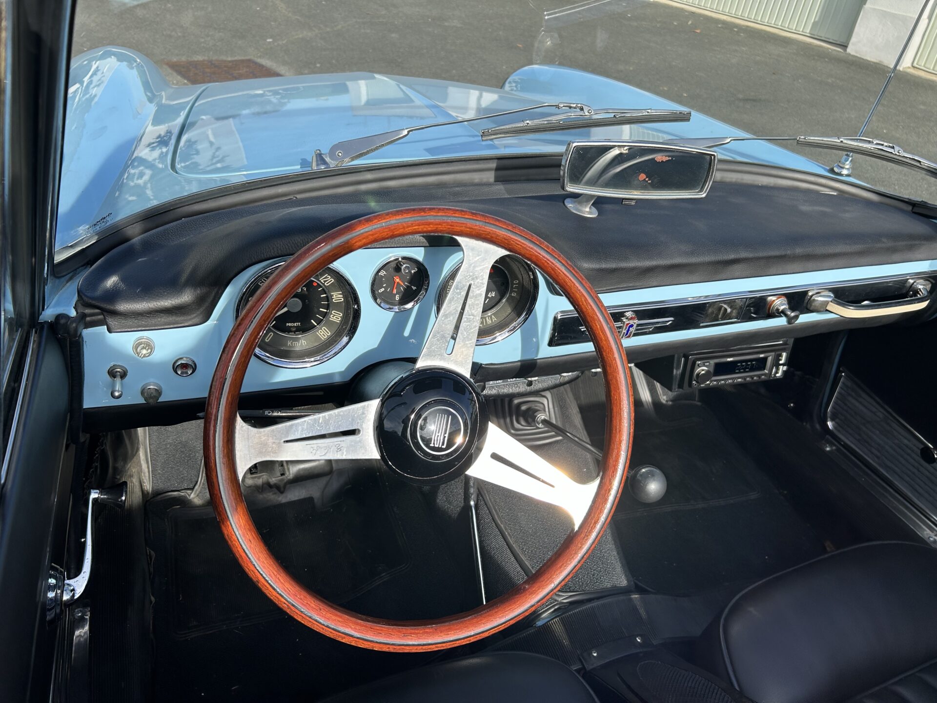 FIAT 1500 Cabriolet Pininfarina 1966-Entièrement restaurée-ETAT CONCOURS