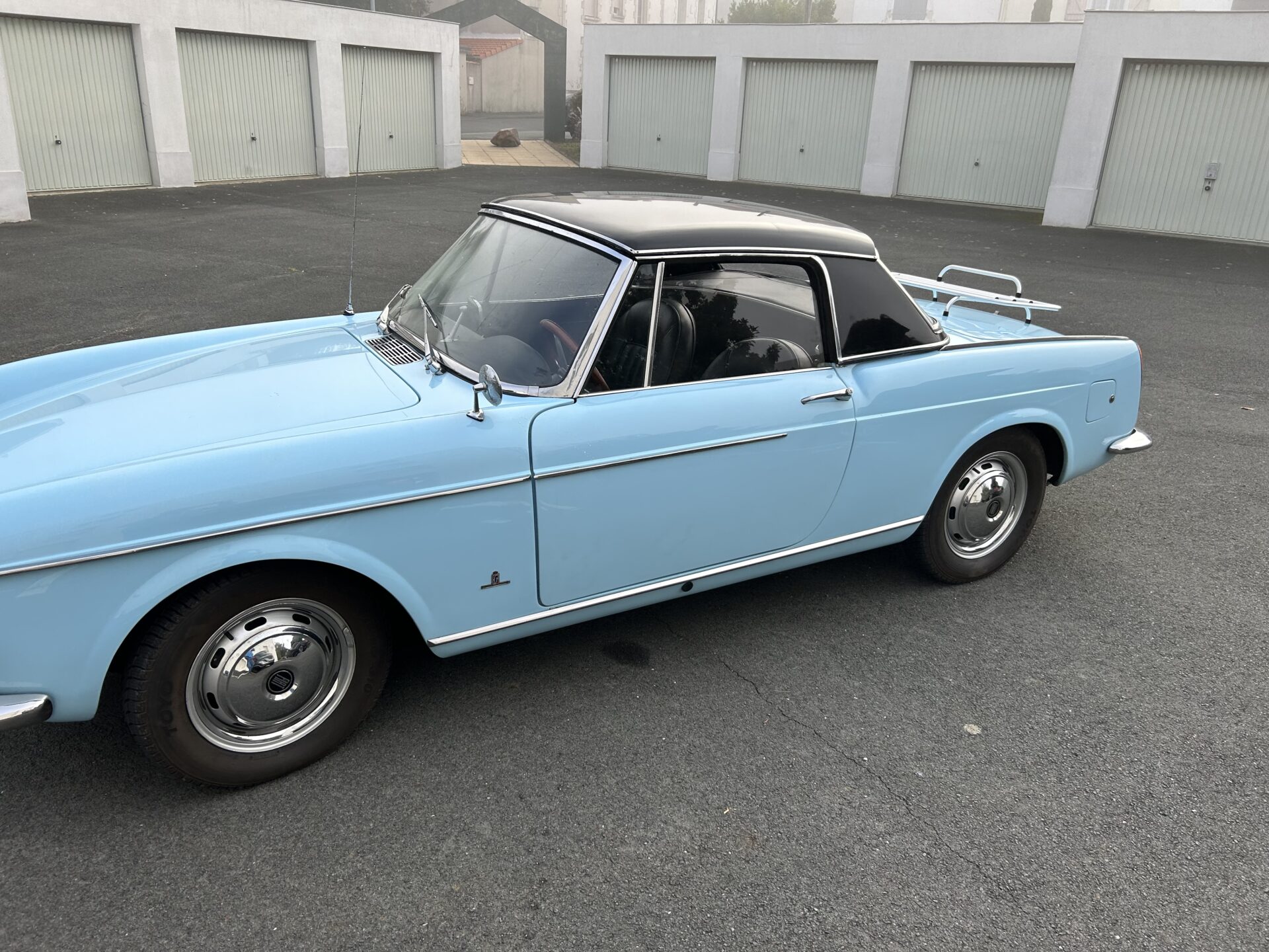 FIAT 1500 Cabriolet Pininfarina 1966-Entièrement restaurée-ETAT CONCOURS